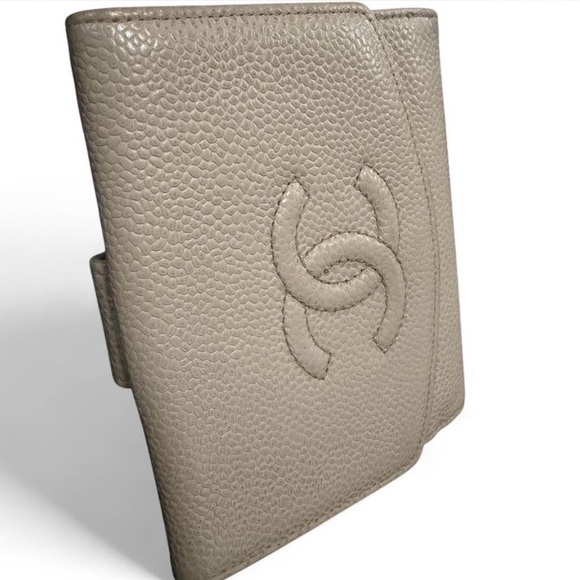 CHANEL Cavier Leather Wallet - Picture 2 of 8